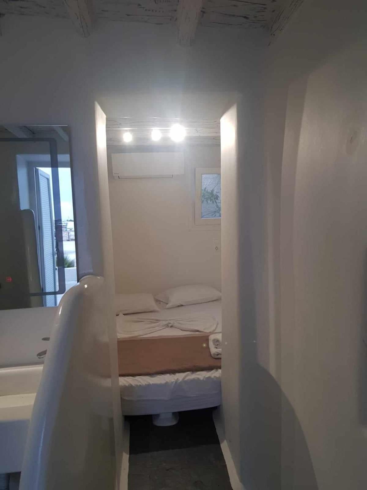 Mykonos Vibes Airport Studios And Apartments Mykonos Town Exteriör bild