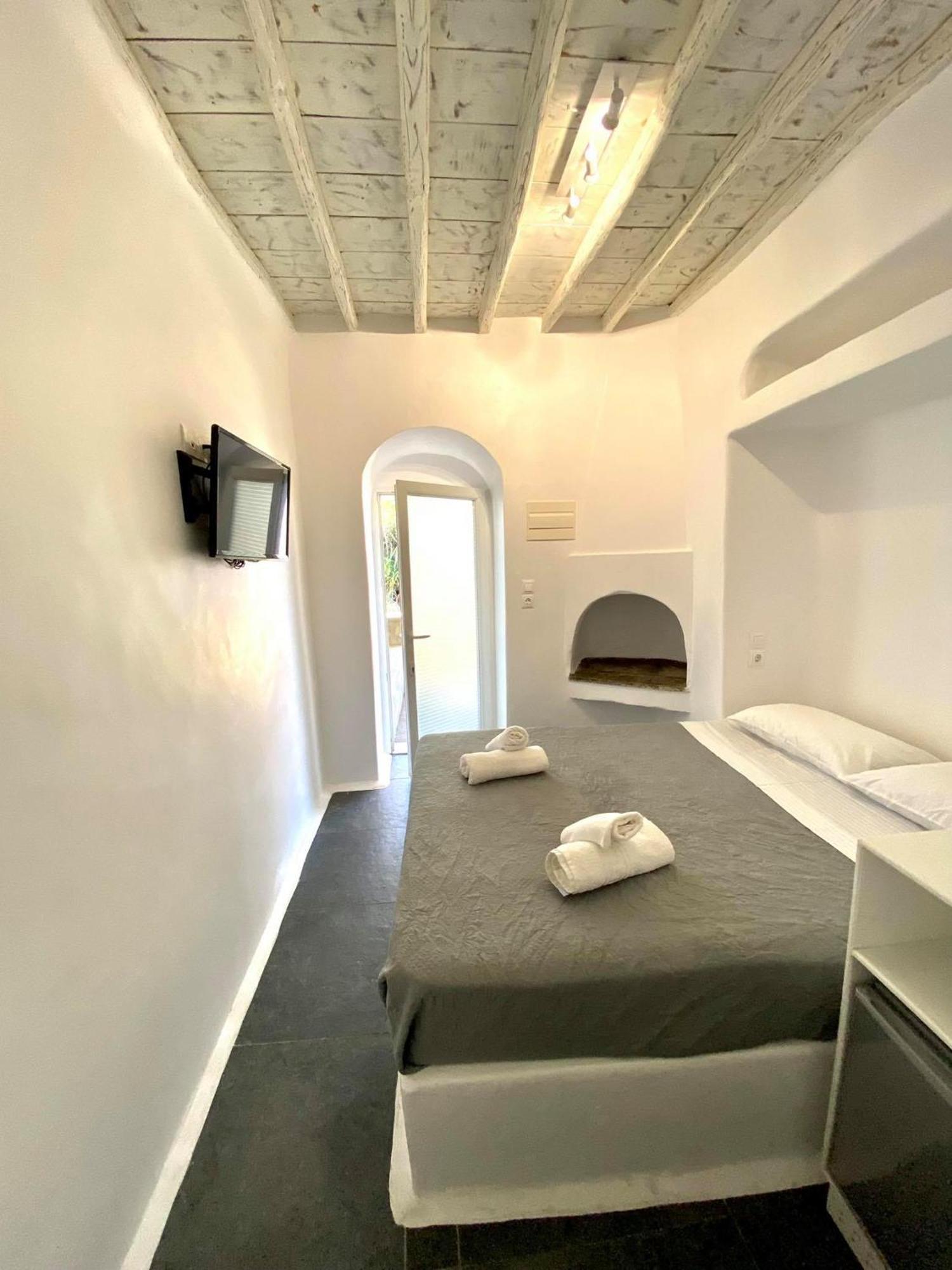 Mykonos Vibes Airport Studios And Apartments Mykonos Town Exteriör bild