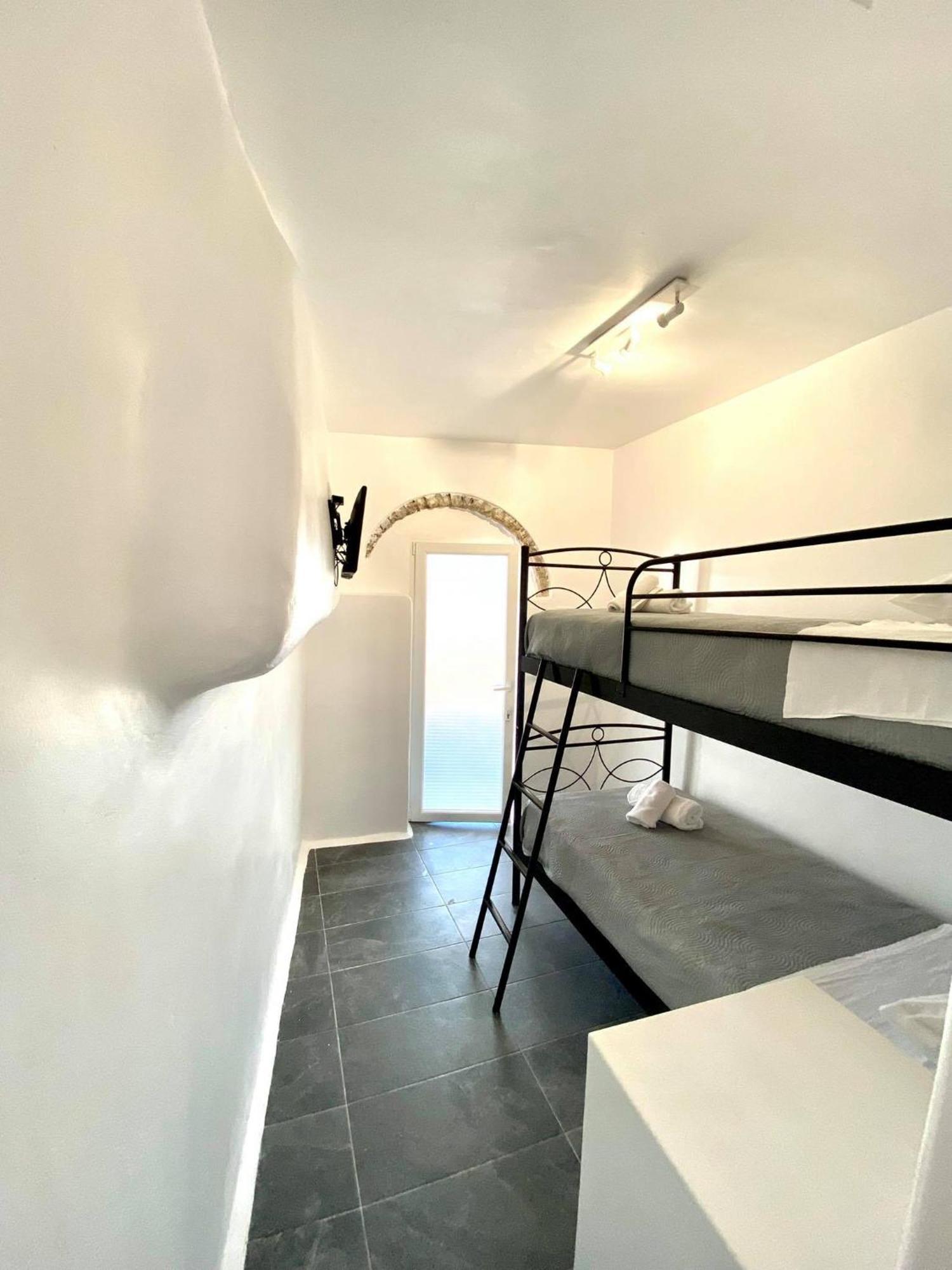 Mykonos Vibes Airport Studios And Apartments Mykonos Town Exteriör bild