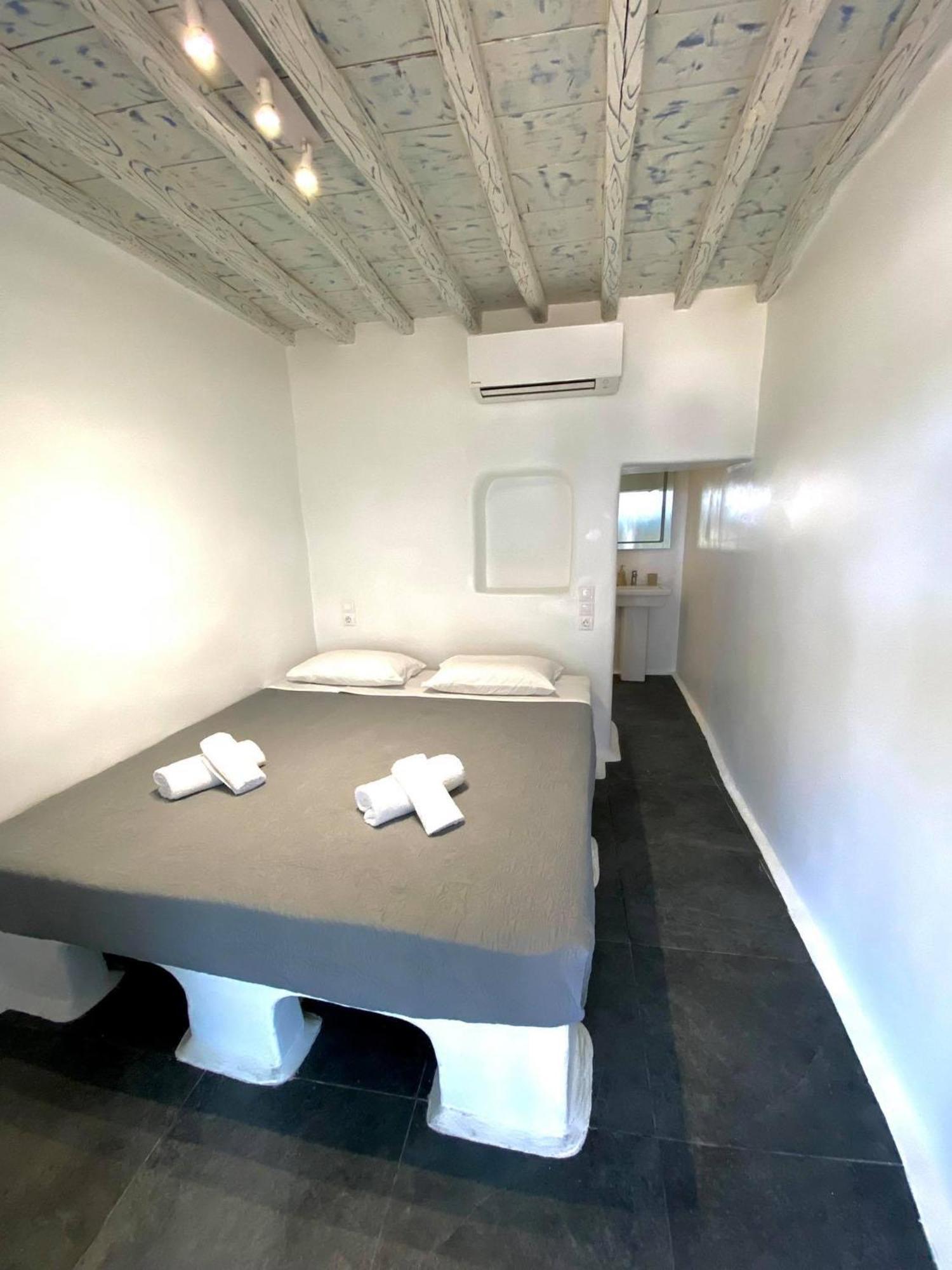 Mykonos Vibes Airport Studios And Apartments Mykonos Town Exteriör bild