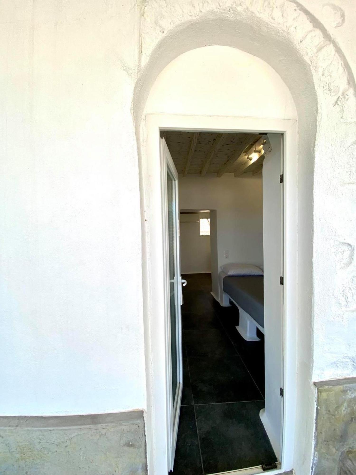 Mykonos Vibes Airport Studios And Apartments Mykonos Town Exteriör bild