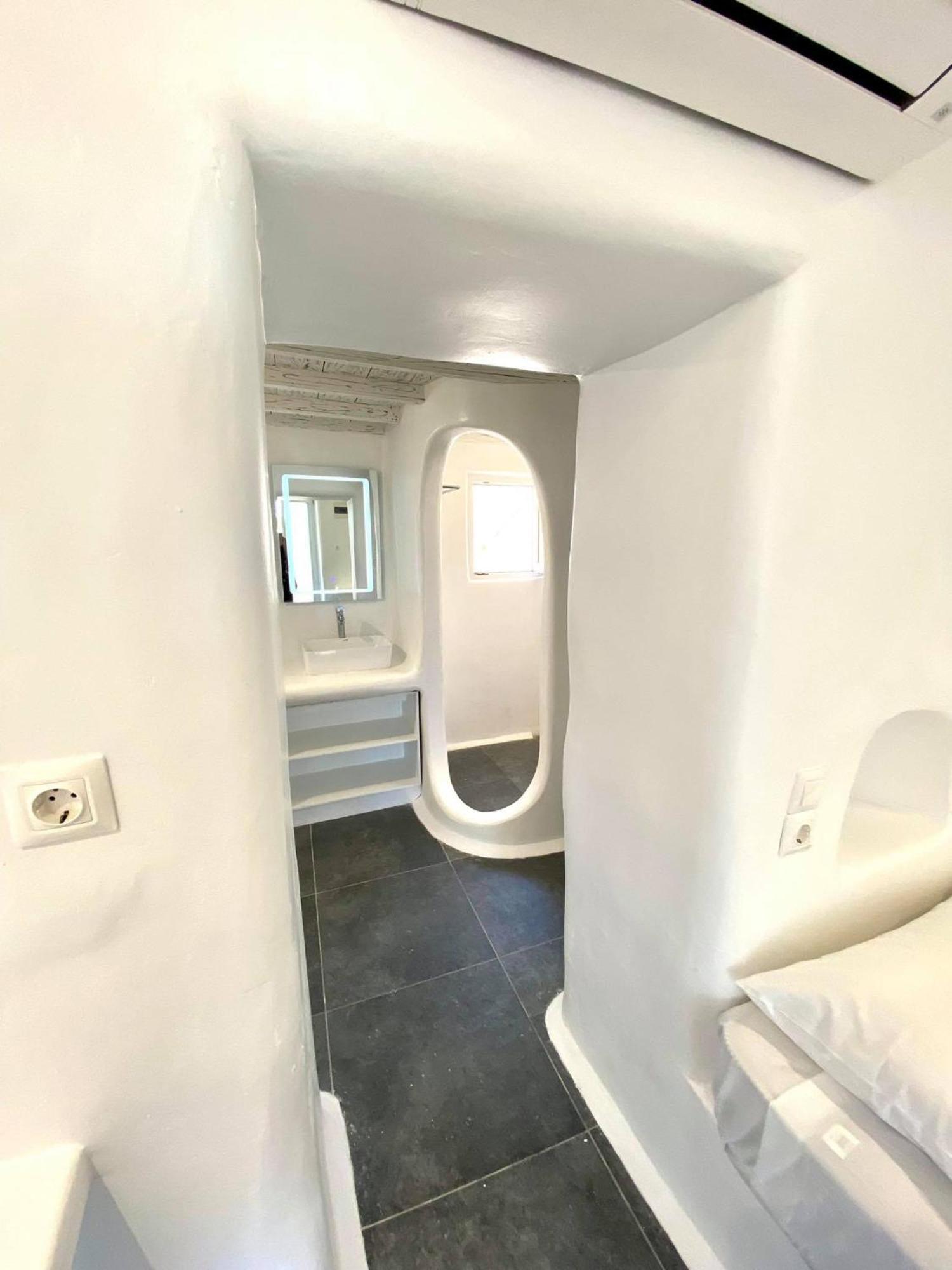 Mykonos Vibes Airport Studios And Apartments Mykonos Town Exteriör bild