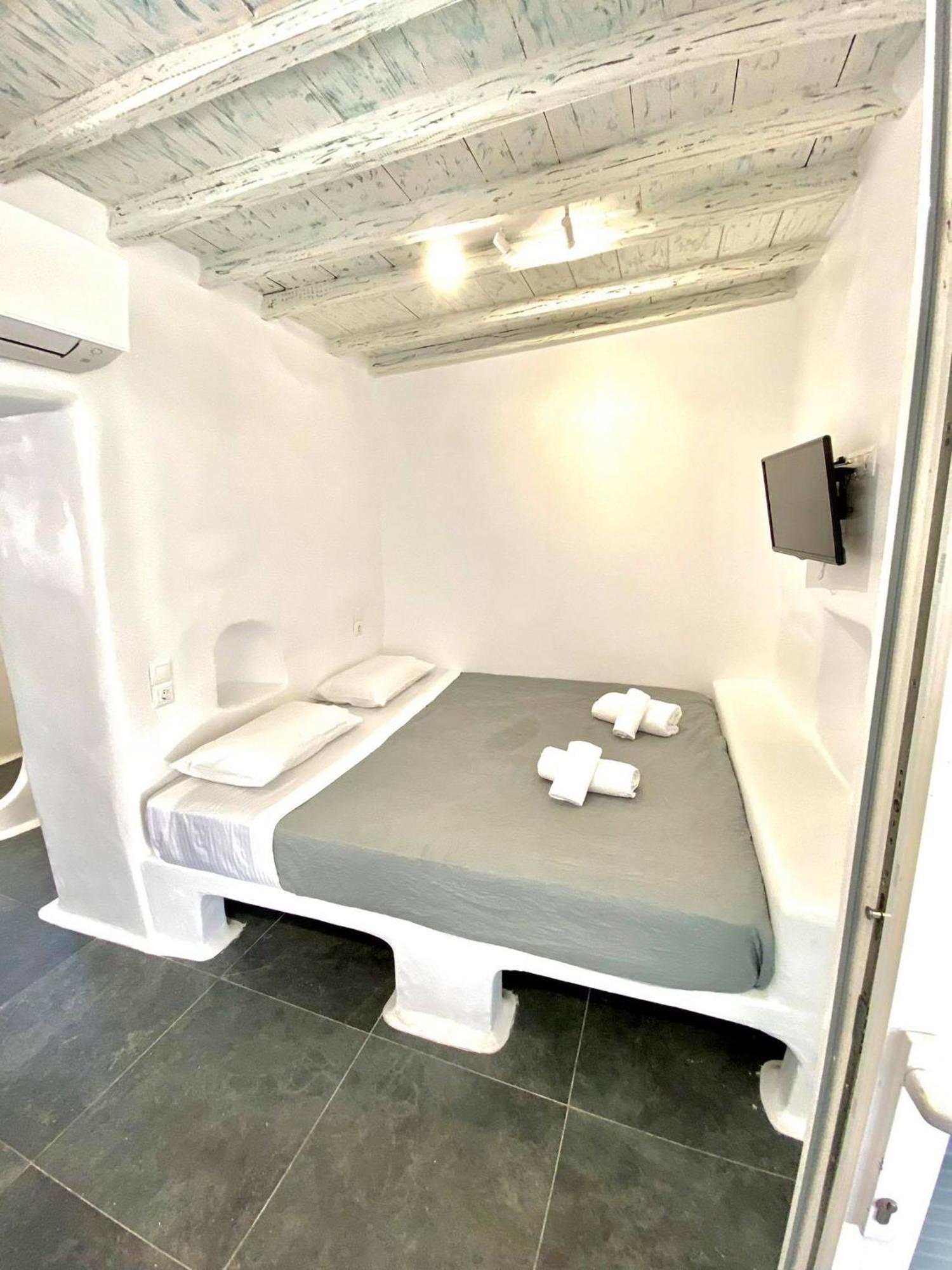 Mykonos Vibes Airport Studios And Apartments Mykonos Town Exteriör bild