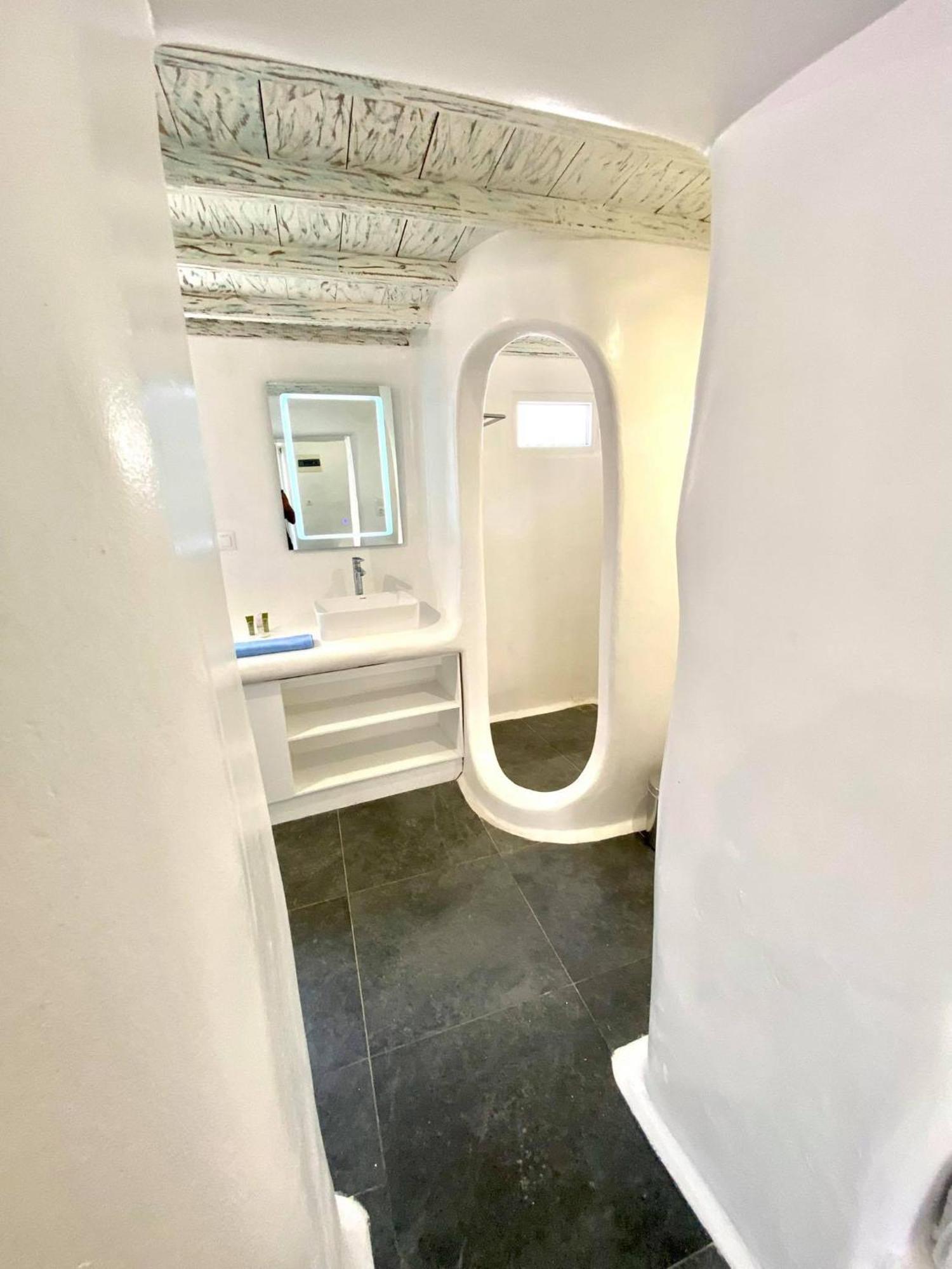 Mykonos Vibes Airport Studios And Apartments Mykonos Town Exteriör bild